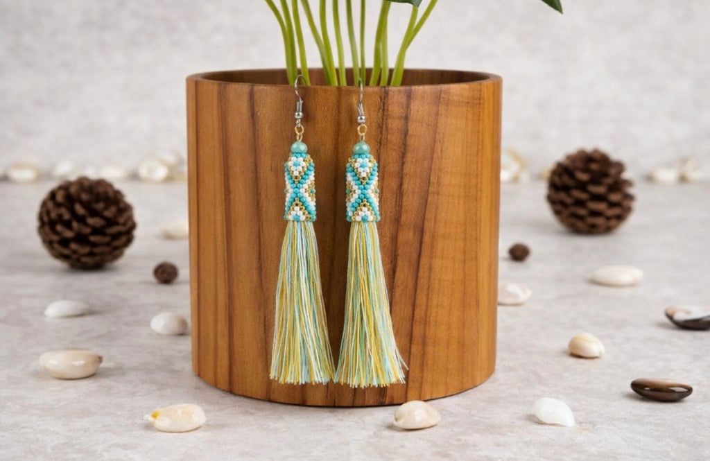 Parure Collier de Perles Japonaises avec Pompon et ses Boucles Assorties